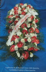 Fiori rossi e bianchi - Gesa Impresa Funeraria Internazionale