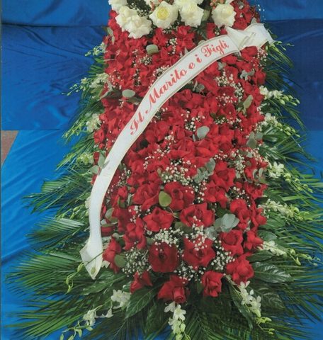 Fiori rossi - Gesa Impresa Funeraria Internazionale